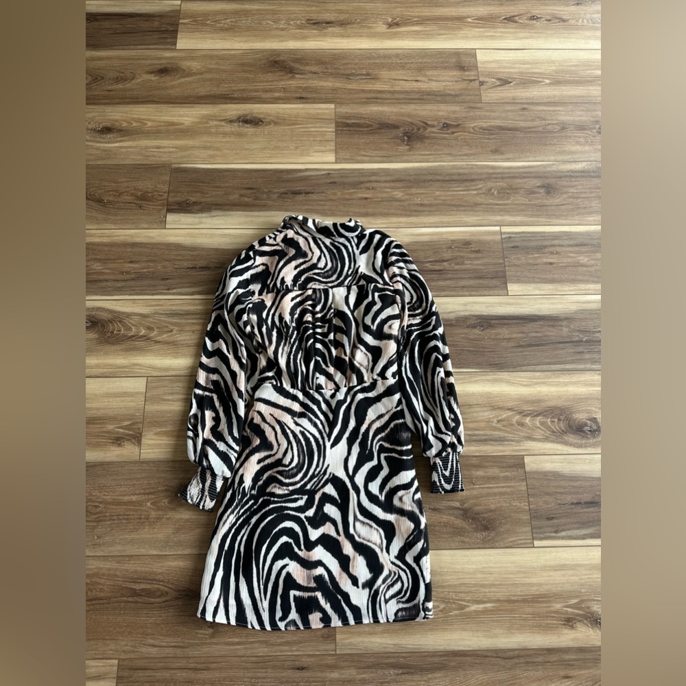 Anthropologie womens zebra print mini dress faux wrap balloon sleeve size 0 - Picture 5 of 6